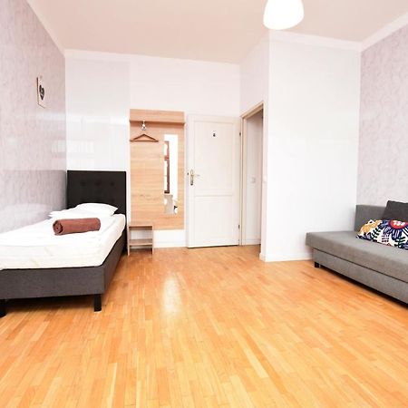City Central Hostel Wrocław Buitenkant foto