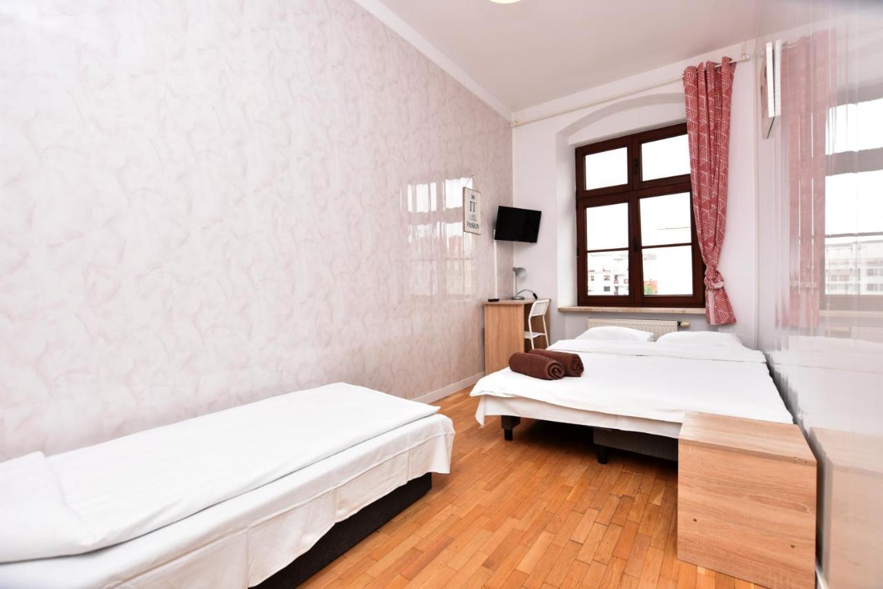 City Central Hostel Wrocław Buitenkant foto